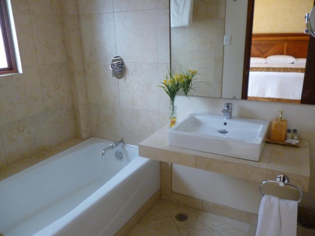Quinta Roca Hotel Oaxaca Экстерьер фото